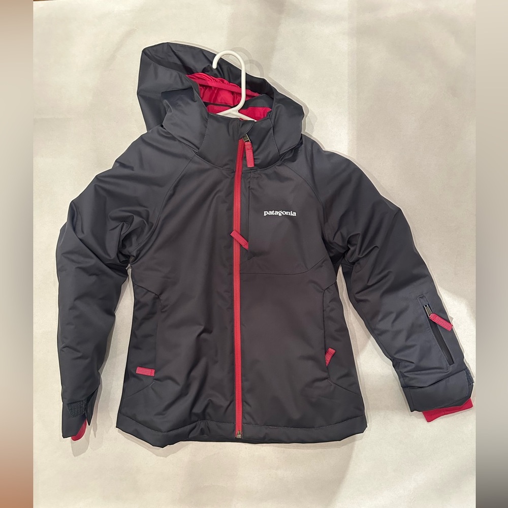 Patagonia Snowbelle Girls Winter Jacket - Navy & Pink - size 8 - New without Tag